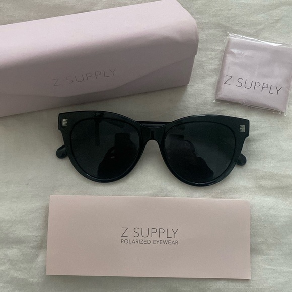 Z Supply polarized black sunglasses - Picture 3 of 5